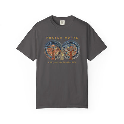 "Prayer Works - Criosdaidh Gàidhealach", Unisex T-shirt