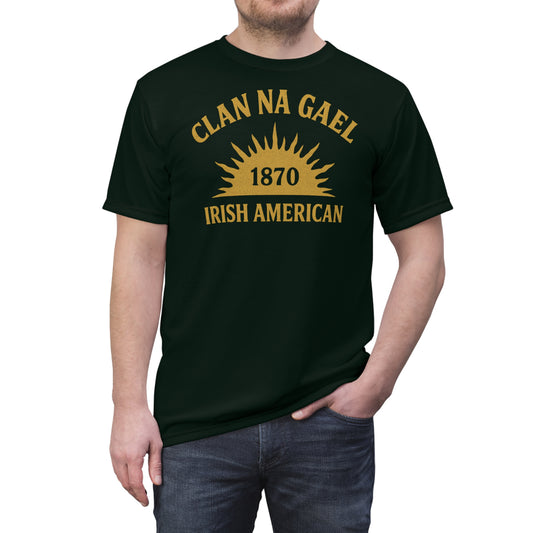 "Clan na Gael - Irish American", Unisex T-shirt (Túath Green)