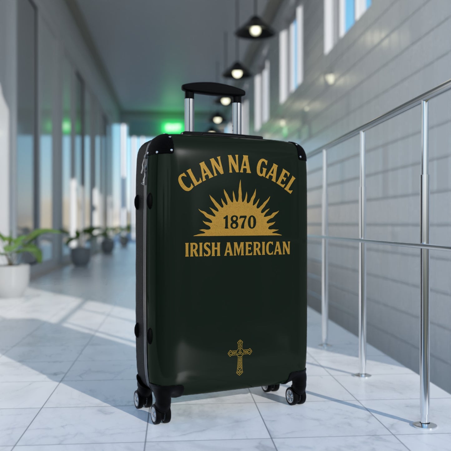 "Clan na Gael - Irish American", Suitcase (Túath Green)