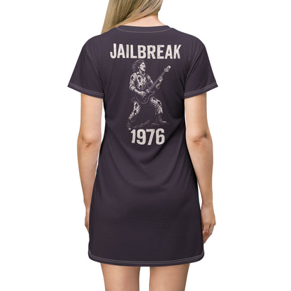 "Jailbreak 1976", T-Shirt Dress (Plum Velvet)