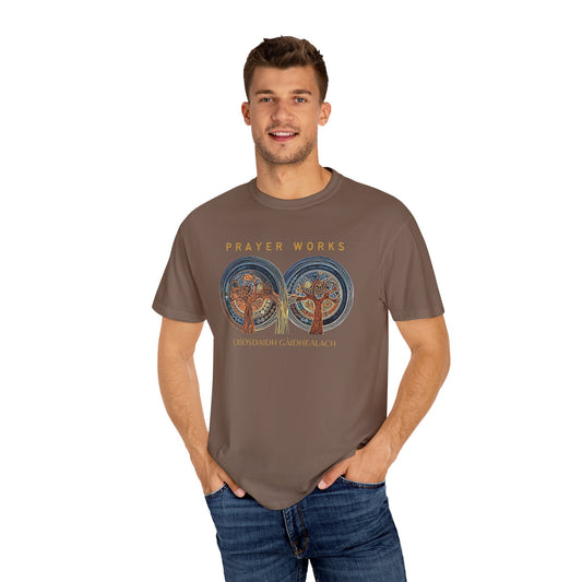 "Prayer Works - Criosdaidh Gàidhealach", Unisex T-shirt